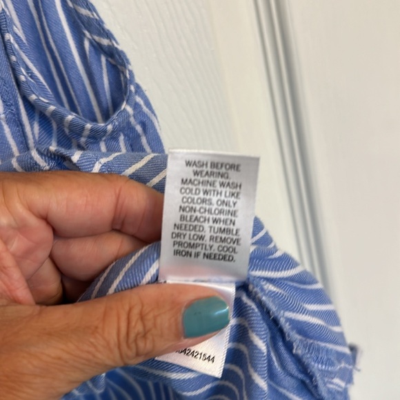 Ladies Sleeveless Button Down - Picture 6 of 6